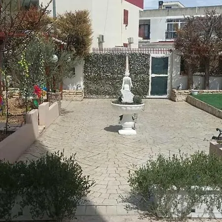 Dolce Apartment *